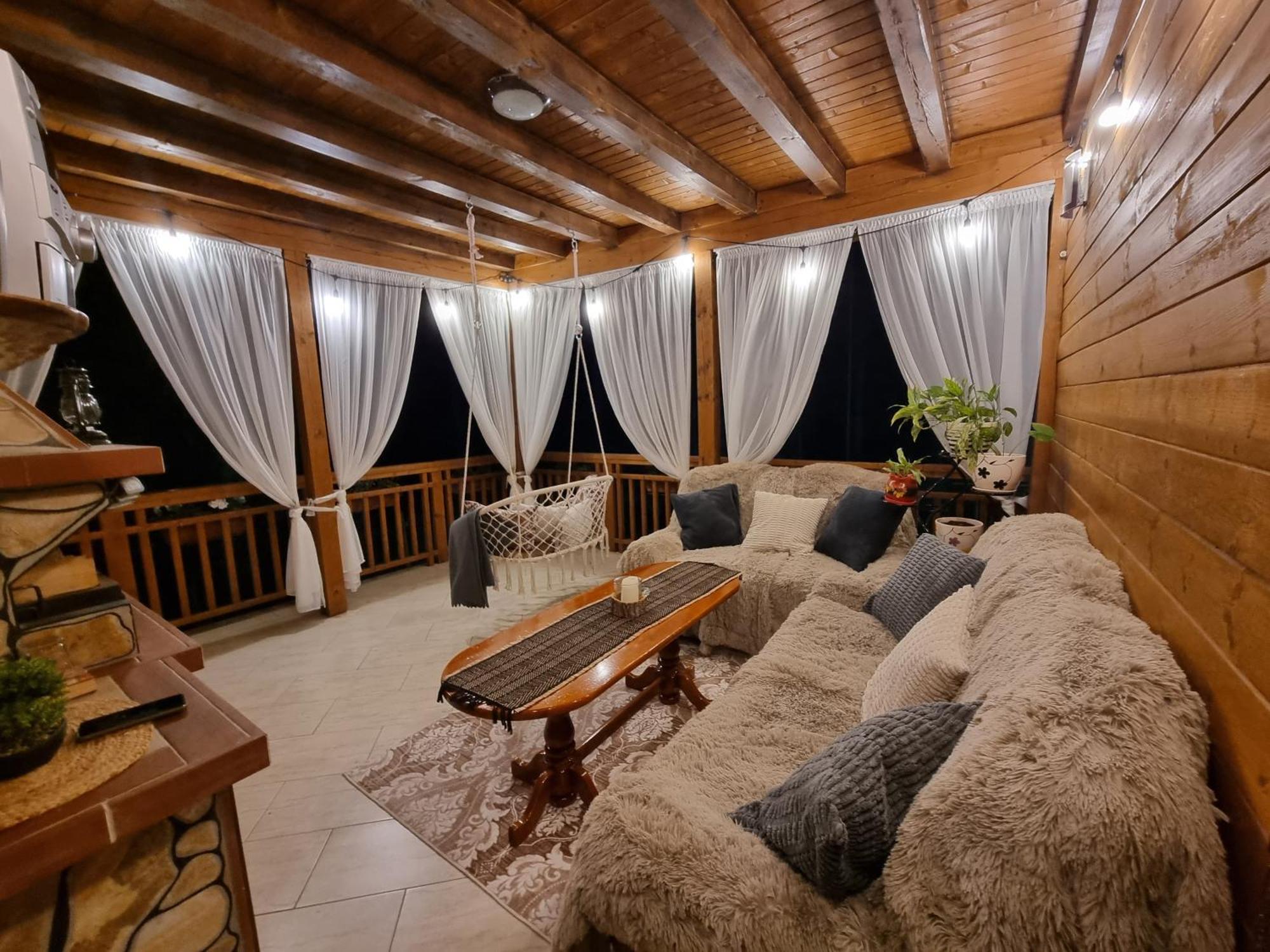 Villa Hills - Къща За Гости С Храна Orlino Ngoại thất bức ảnh