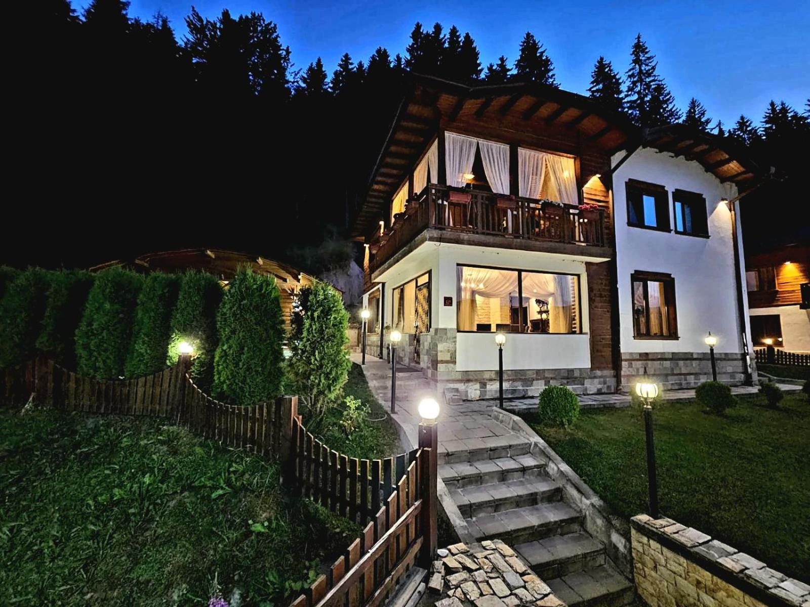 Villa Hills - Къща За Гости С Храна Orlino Ngoại thất bức ảnh